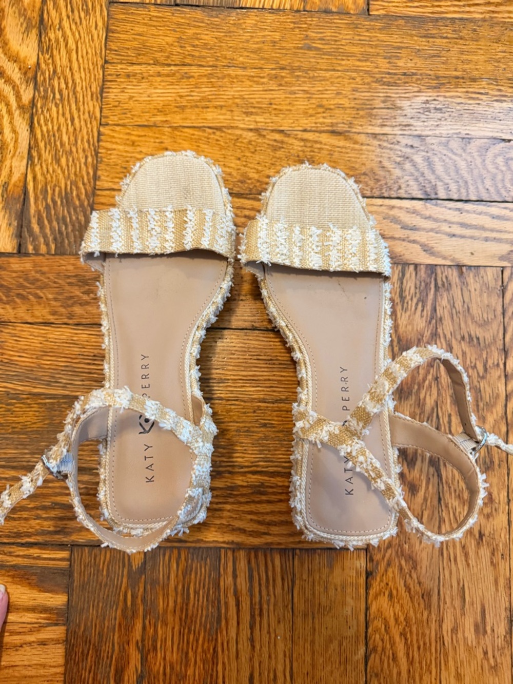 Katy Perry Collections Beige sandals - sz 9